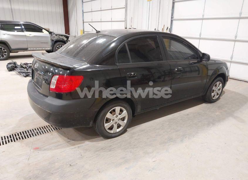 Photo 4 of 2008 Kia Rio LX (VIN KNADE123586322767)