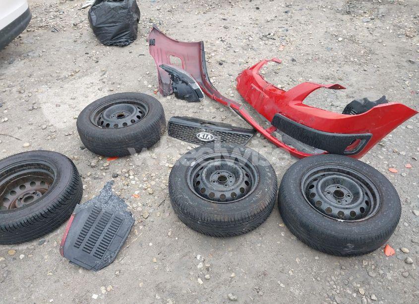 Photo 12 of 2006 Kia Rio LX (VIN KNADE123666166428)