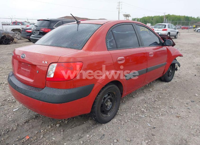 Photo 4 of 2006 Kia Rio LX (VIN KNADE123666166428)