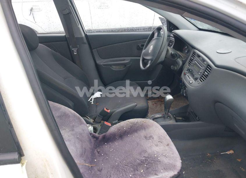 Photo 5 of 2007 Kia Rio LX (VIN KNADE123676238603)