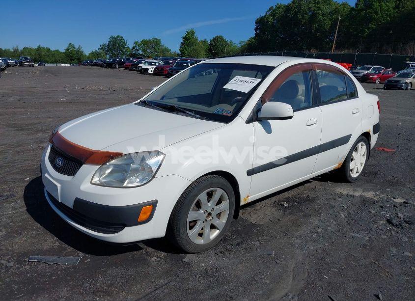 Photo 2 of 2008 Kia Rio LX (VIN KNADE123686406435)