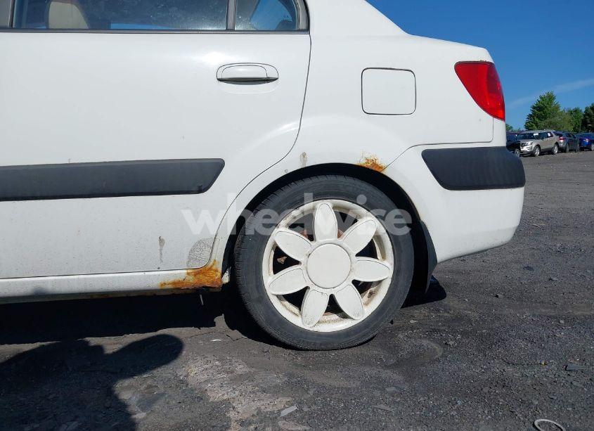 Photo 6 of 2008 Kia Rio LX (VIN KNADE123686406435)