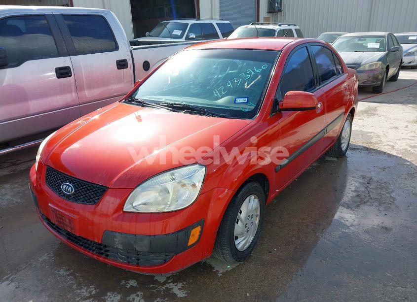 Photo 2 of 2006 Kia Rio LX (VIN KNADE123866116503)