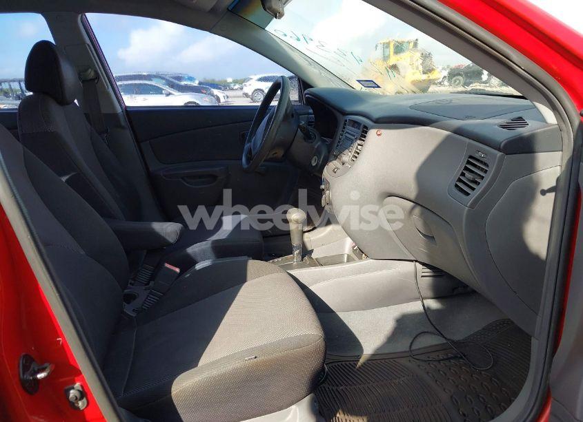 Photo 5 of 2006 Kia Rio LX (VIN KNADE123866116503)