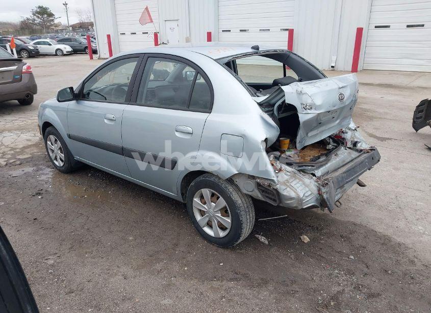 Photo 3 of 2007 Kia Rio LX (VIN KNADE123976278111)