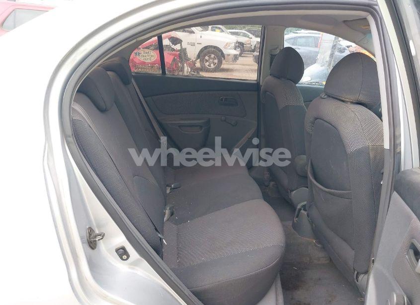 Photo 8 of 2006 Kia Rio LX (VIN KNADE123X66096030)