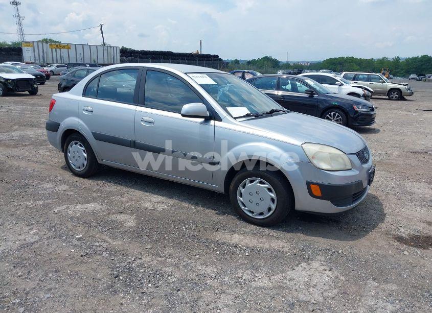 2007 Kia Rio LX (VIN KNADE123X76236031) main photo