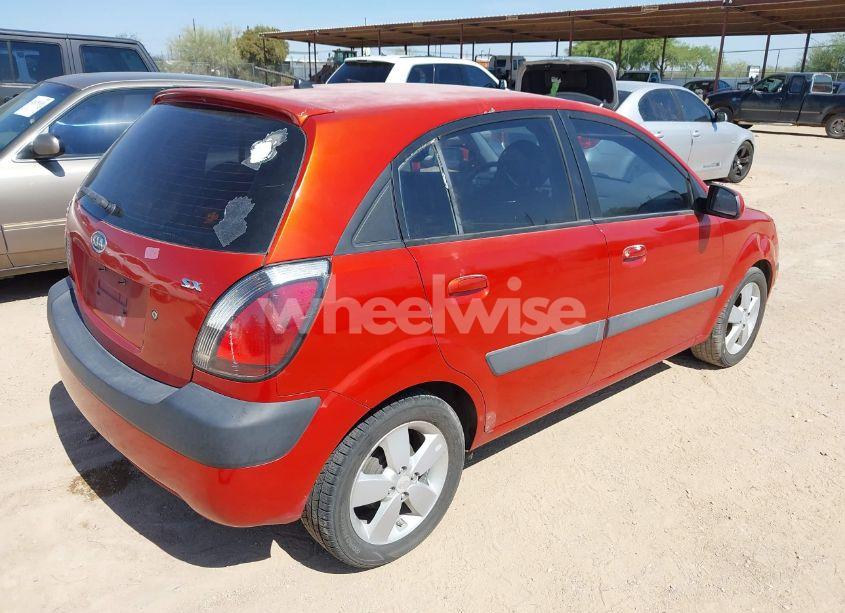 Photo 4 of 2008 Kia Rio5 SX (VIN KNADE163986303360)