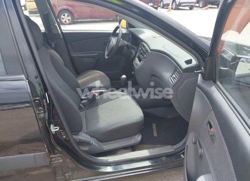 Photo 5 of 2009 Kia Rio LX (VIN KNADE223296538583)