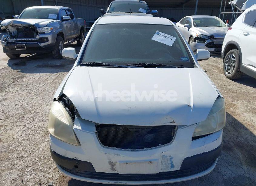Photo 12 of 2009 Kia Rio LX (VIN KNADE223396573472)