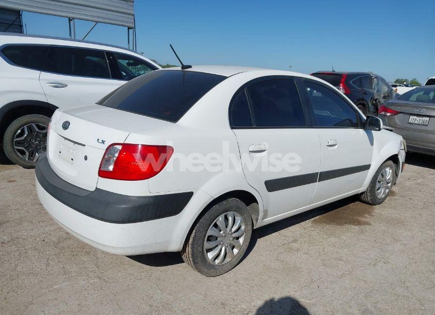Photo 4 of 2009 Kia Rio LX (VIN KNADE223396573472)