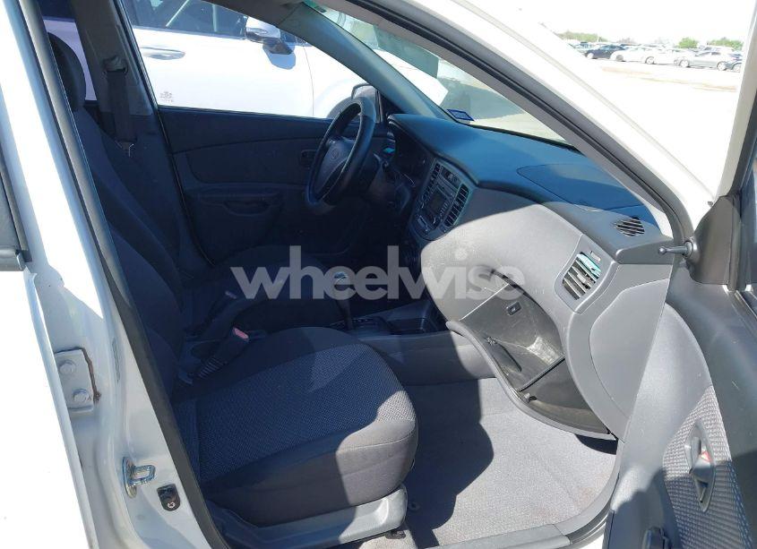 Photo 5 of 2009 Kia Rio LX (VIN KNADE223396573472)