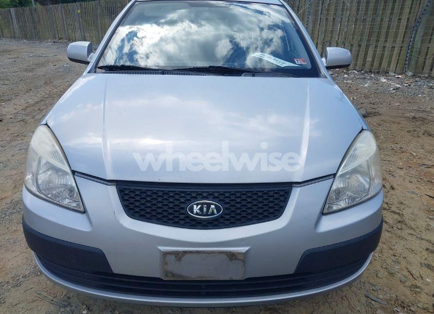 Photo 6 of 2009 Kia Rio LX (VIN KNADE223496495719)