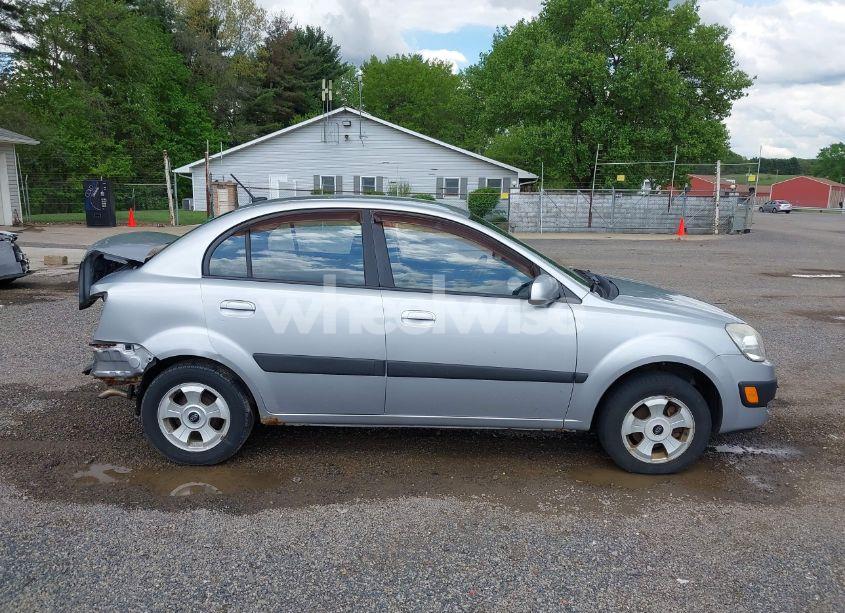 Photo 14 of 2009 Kia Rio LX (VIN KNADE223696505103)