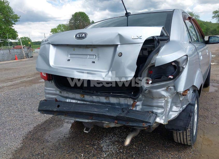 Photo 6 of 2009 Kia Rio LX (VIN KNADE223696505103)