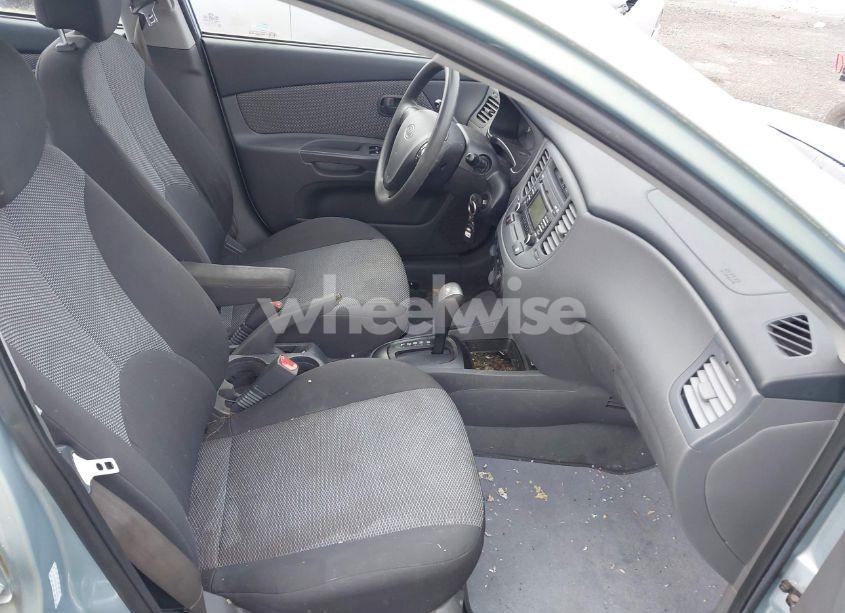 Photo 5 of 2009 Kia Rio LX (VIN KNADE223796448930)