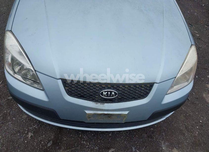 Photo 6 of 2009 Kia Rio LX (VIN KNADE223796448930)