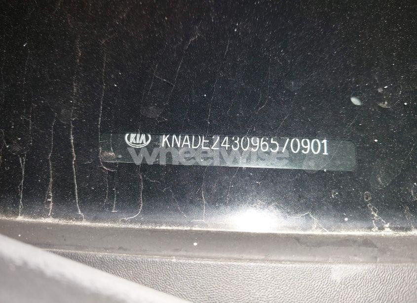 Photo 9 of 2009 Kia Rio5 SX (VIN KNADE243096570901)