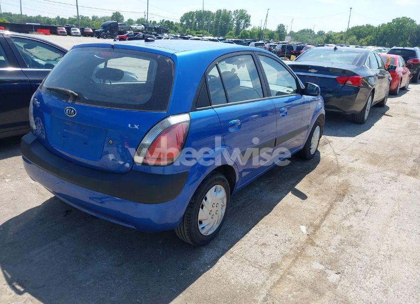 Photo 4 of 2009 Kia Rio5 LX (VIN KNADE243196547465)