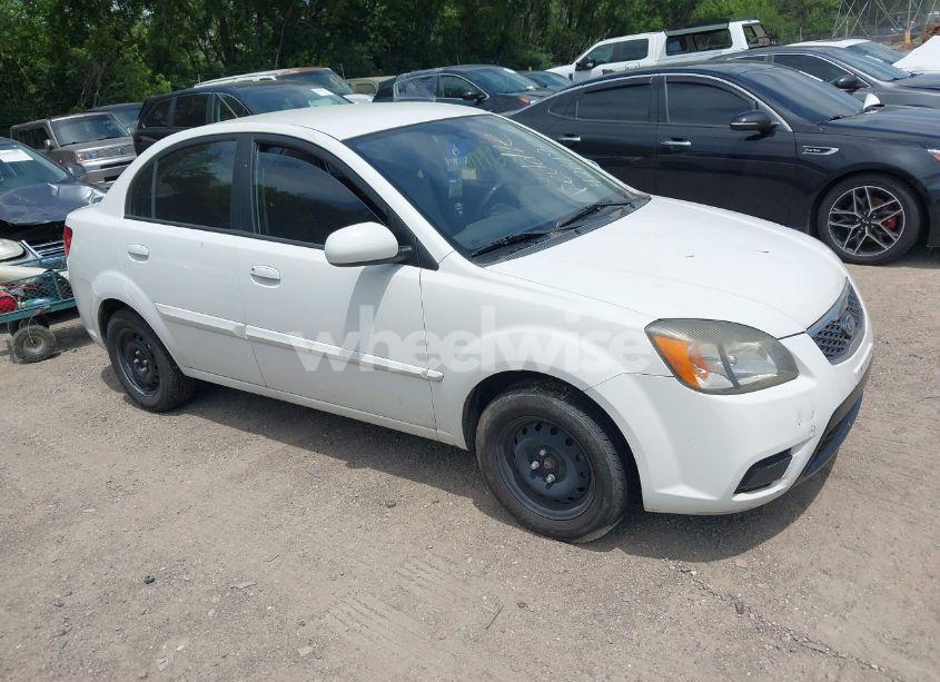 2011 Kia Rio LX (VIN KNADH4A32B6923846) main photo