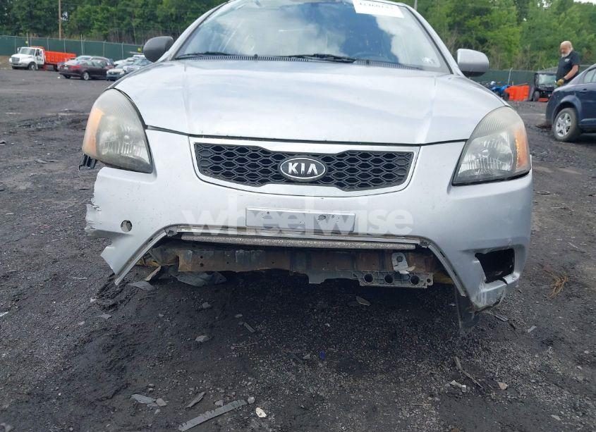 Photo 6 of 2011 Kia Rio5 LX (VIN KNADH5A32B6748164)