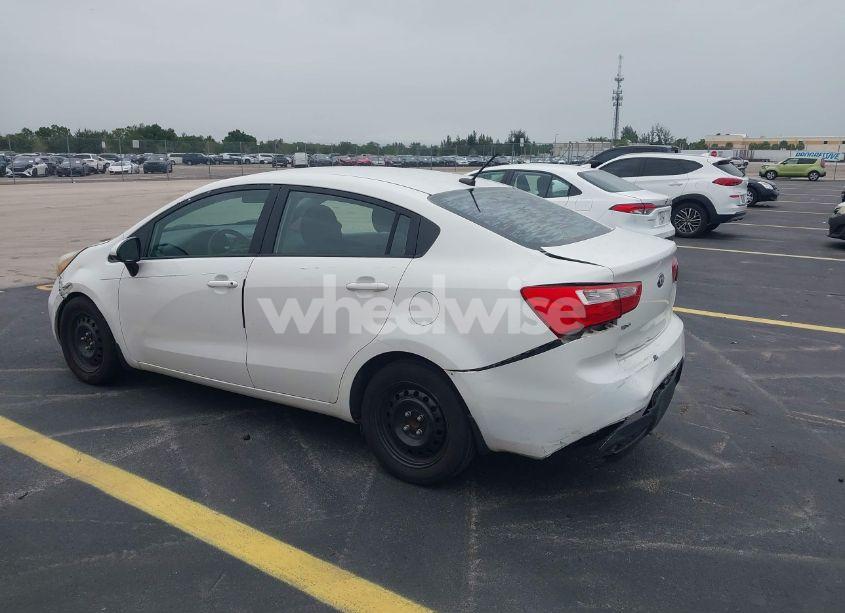 Photo 3 of 2014 Kia Rio LX (VIN KNADM4A33E6334353)