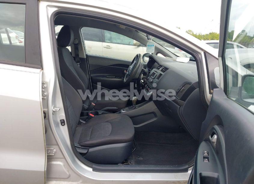 Photo 5 of 2015 Kia Rio LX (VIN KNADM4A33F6504101)