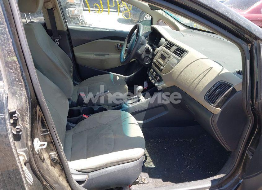 Photo 5 of 2017 Kia Rio LX (VIN KNADM4A34H6048581)