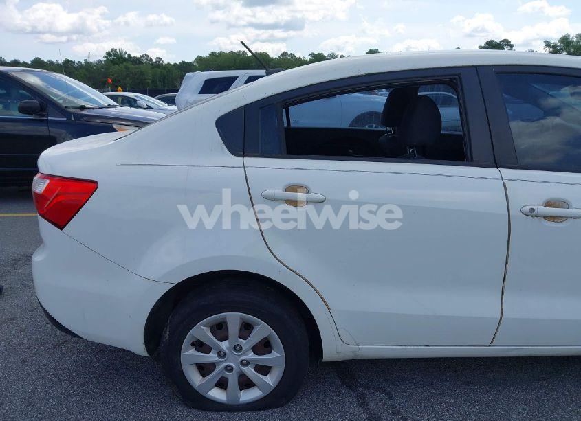 Photo 14 of 2015 Kia Rio LX (VIN KNADM4A35F6442989)
