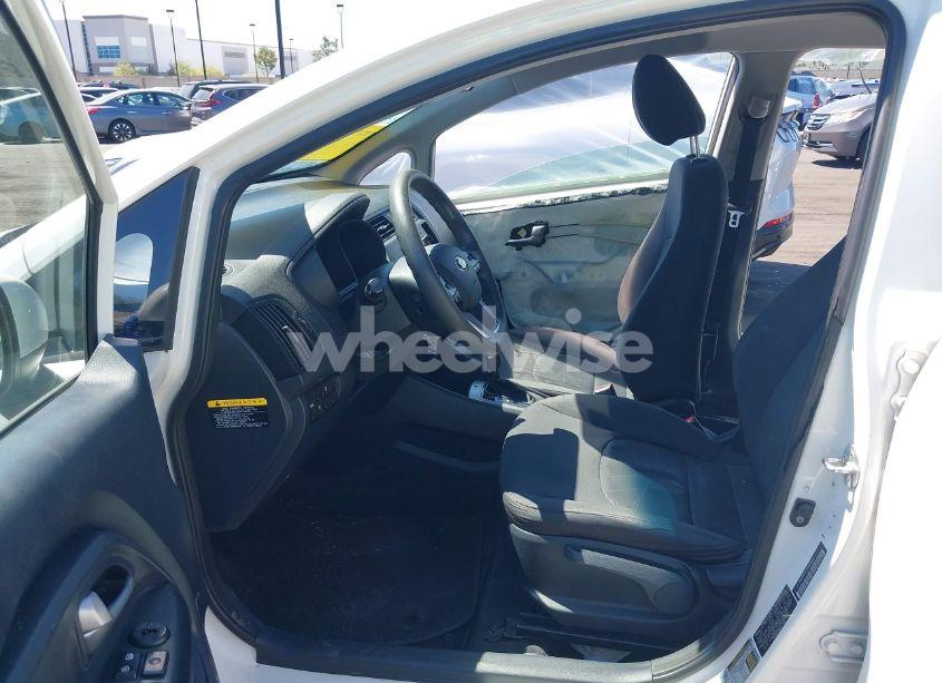 Photo 5 of 2015 Kia Rio LX (VIN KNADM4A37F6506952)