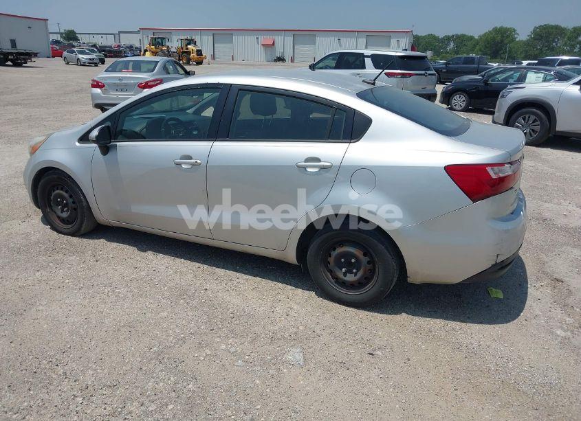 Photo 3 of 2014 Kia Rio LX (VIN KNADM4A38E6419639)
