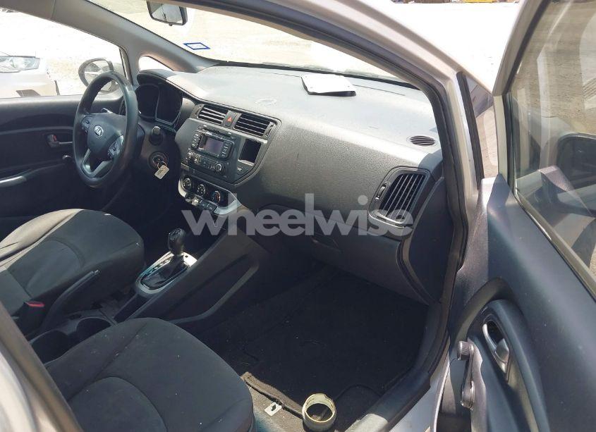 Photo 5 of 2014 Kia Rio LX (VIN KNADM4A38E6419639)