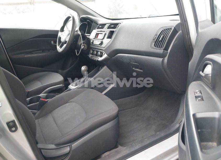 Photo 5 of 2014 Kia Rio LX (VIN KNADM4A39E6335975)