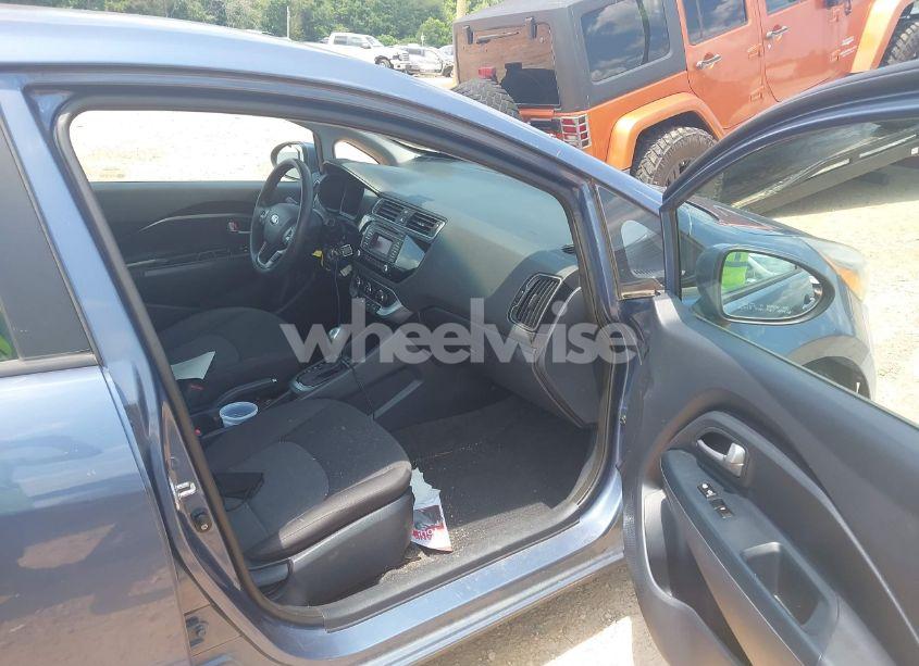 Photo 5 of 2016 Kia Rio LX (VIN KNADM4A39G6563512)