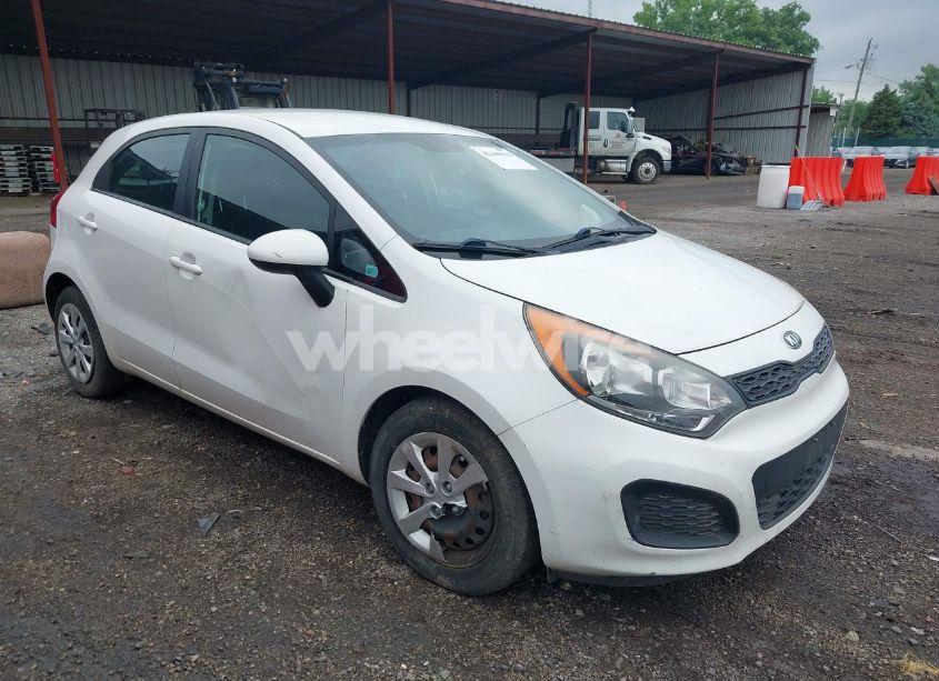 2015 Kia Rio LX (VIN KNADM5A30F6516518) main photo