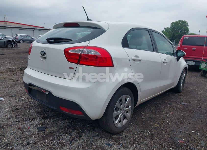 Photo 4 of 2015 Kia Rio LX (VIN KNADM5A30F6516518)