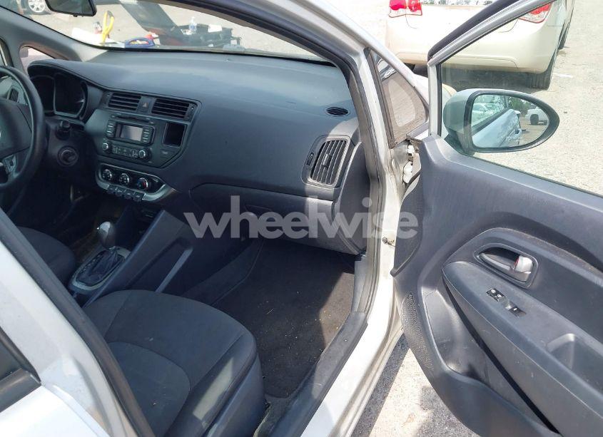 Photo 5 of 2013 Kia Rio LX (VIN KNADM5A35D6106536)