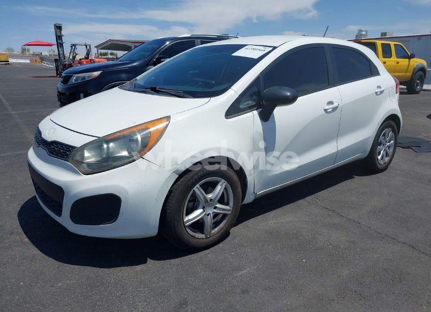 Photo 2 of 2013 Kia Rio LX (VIN KNADM5A35D6241015)