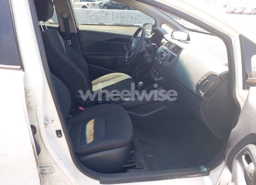 Photo 5 of 2013 Kia Rio LX (VIN KNADM5A35D6241015)