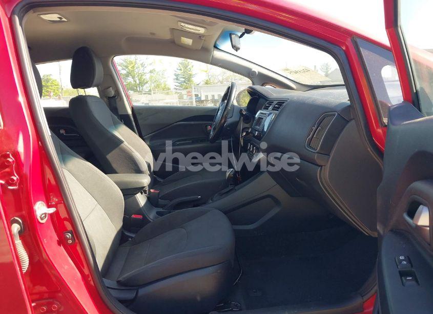 Photo 5 of 2016 Kia Rio EX (VIN KNADN4A35G6572236)