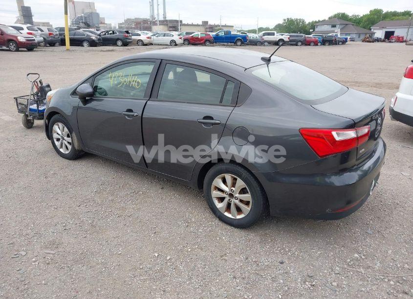 Photo 3 of 2016 Kia Rio EX (VIN KNADN4A35G6642897)