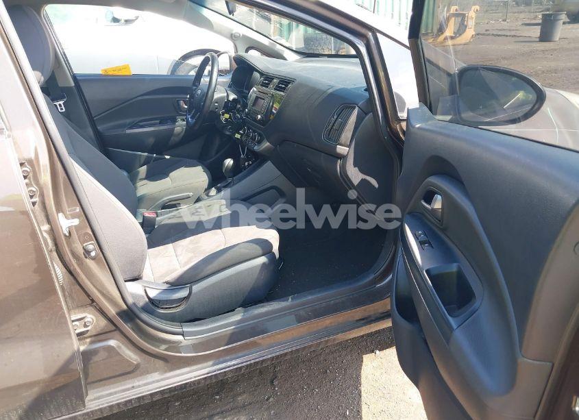 Photo 5 of 2016 Kia Rio EX (VIN KNADN4A37G6633974)