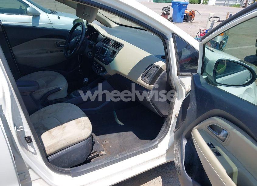 Photo 5 of 2013 Kia Rio EX (VIN KNADN4A38D6117229)