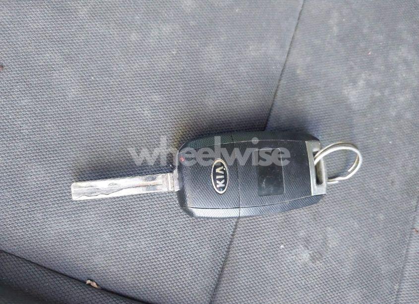Photo 11 of 2015 Kia Rio EX (VIN KNADN4A38F6446595)