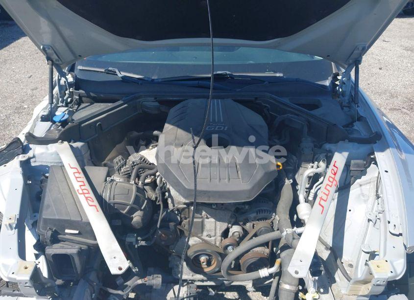 Photo 10 of 2018 Kia Stinger (VIN KNAE15LA1J6012819)