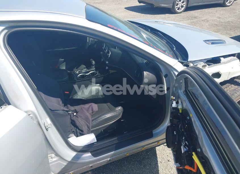 Photo 5 of 2018 Kia Stinger (VIN KNAE15LA1J6012819)