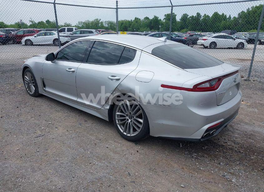 Photo 3 of 2018 Kia Stinger (VIN KNAE15LA2J6026048)