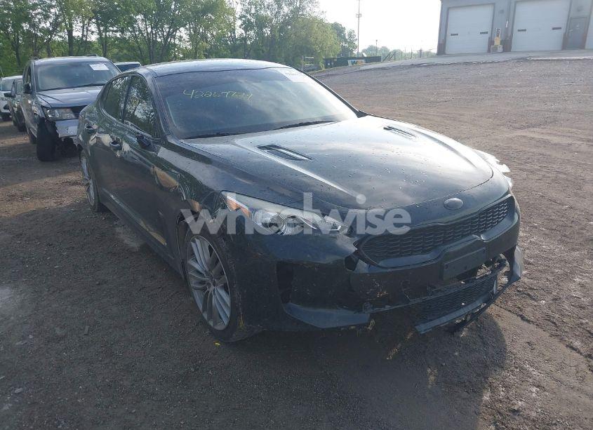 2018 Kia Stinger (VIN KNAE15LA6J6032404) main photo