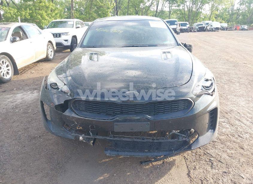 Photo 13 of 2018 Kia Stinger (VIN KNAE15LA6J6032404)