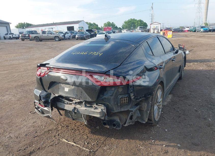 Photo 4 of 2018 Kia Stinger (VIN KNAE15LA6J6032404)